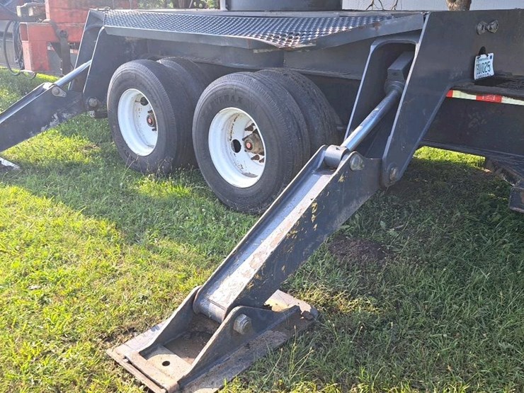 2016-deere-437e-image-37