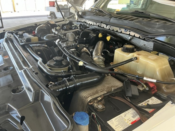 2017-ford-f550-image-14