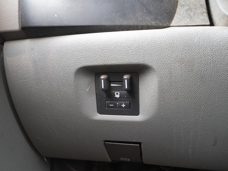 2008-chevrolet-2500-image-95