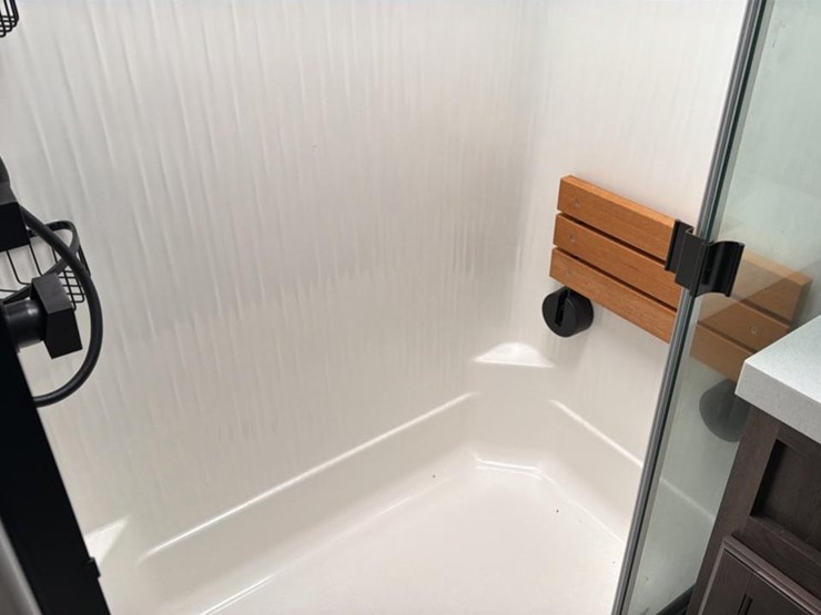 #138-•-2022-grand-design-solitude-345gk-camper-image-37