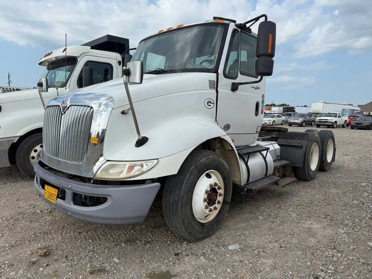 2012-international-transtar-8600-image-1