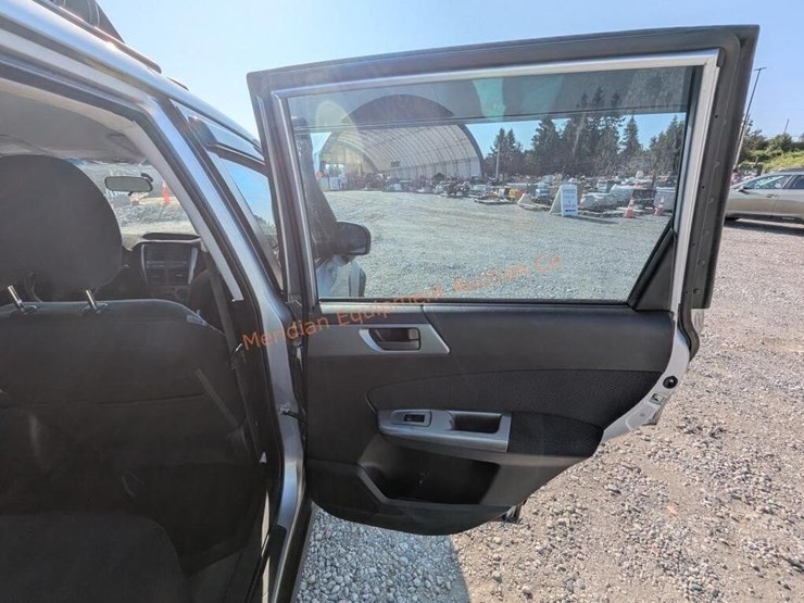 2012-subaru-forester-image-23