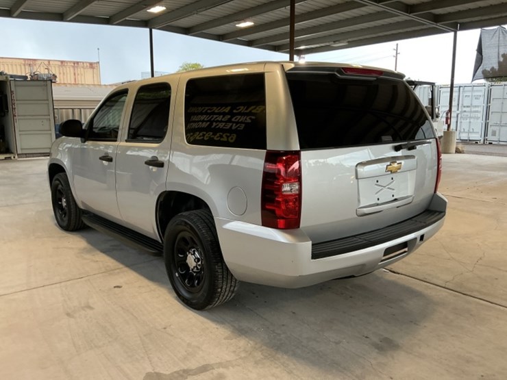 2014-chevrolet-tahoe-image-5