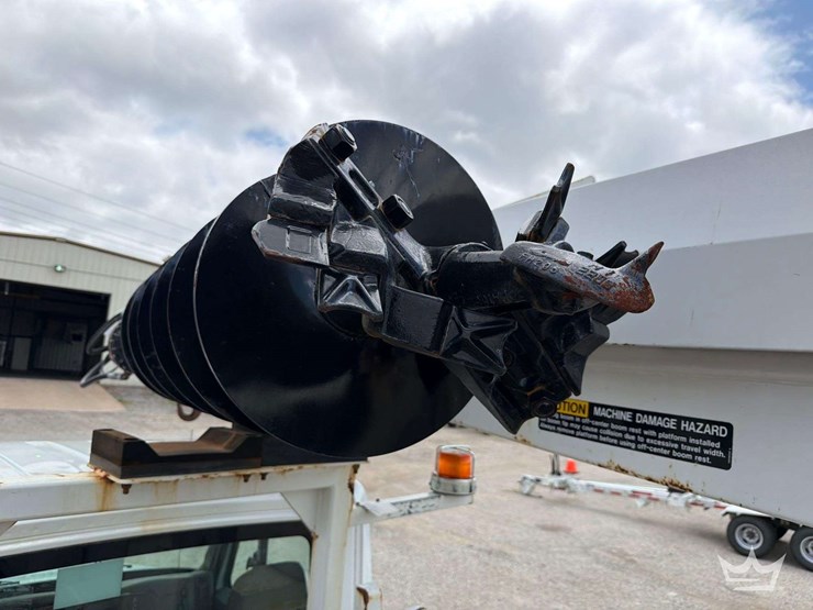 2019-international-durastar-4300-image-31