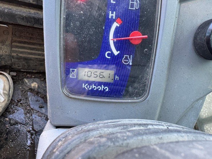 kubota-ssv65-image-25