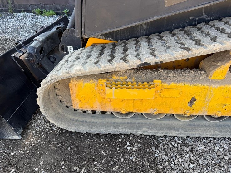 jcb-225t-image-18