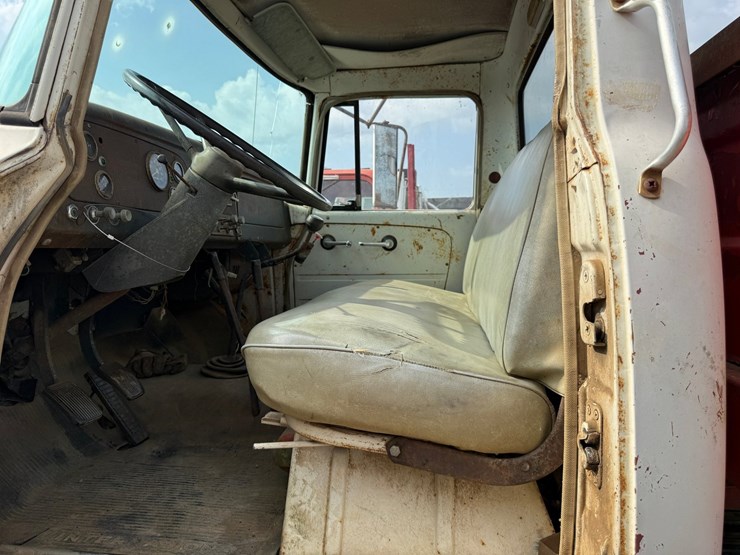 1971-international-loadstar-image-42