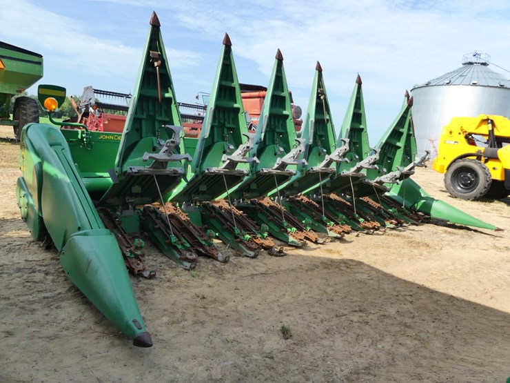 john-deere-608c-image-1