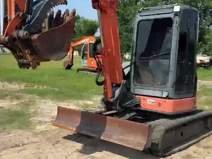 2006-hitachi-zx50u-2-image-2
