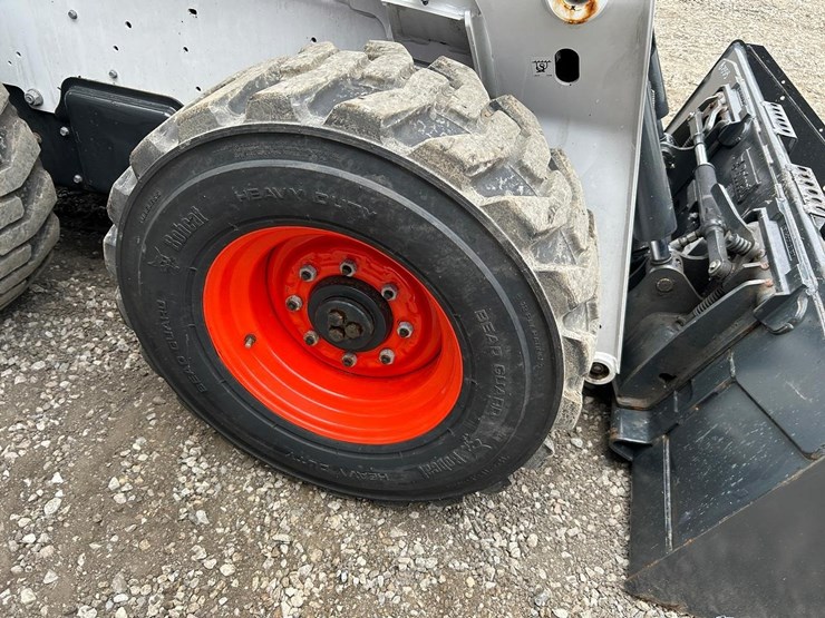 2024-bobcat-s650-image-12