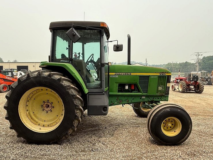 john-deere-7210-image-5