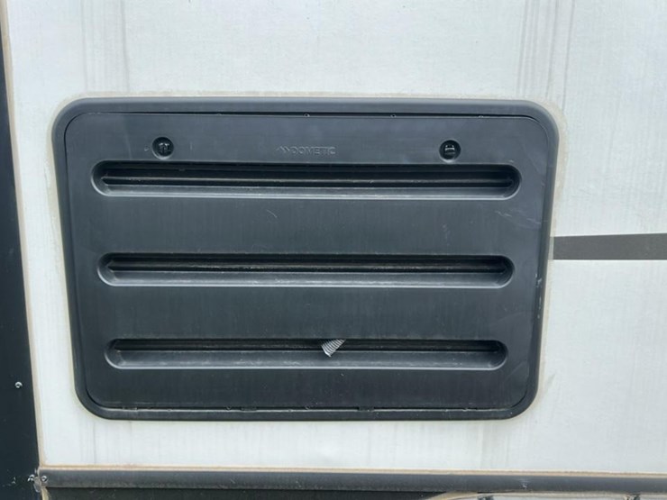 #142-•-2022-keystone-passport-grand-touring-series-2870rl-camper-image-35