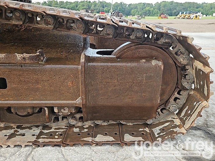 2017-kobelco-sk170-lc-image-12