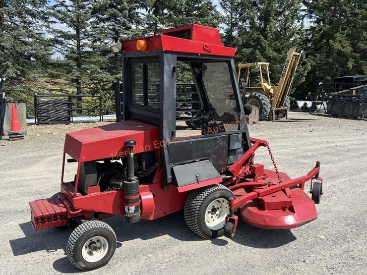 toro-groundsmaster-325d-image-5