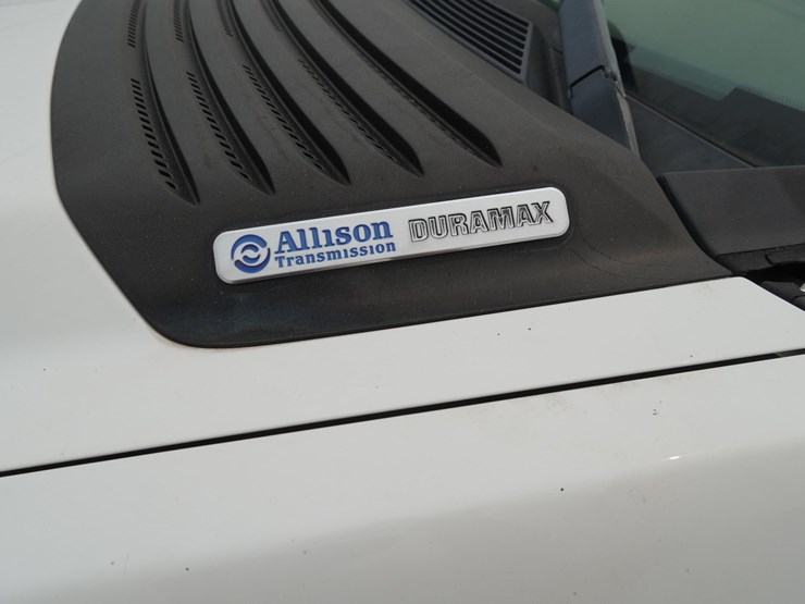2008-chevrolet-2500-image-12