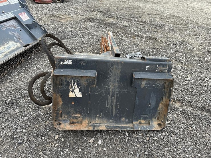 bobcat-lt113-55”-mini-skid-steer--trencher-image-4