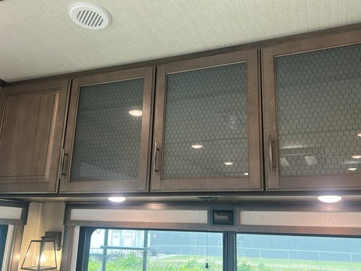 #139-•-2022-grand-design-solitude-310gk-camper-image-52