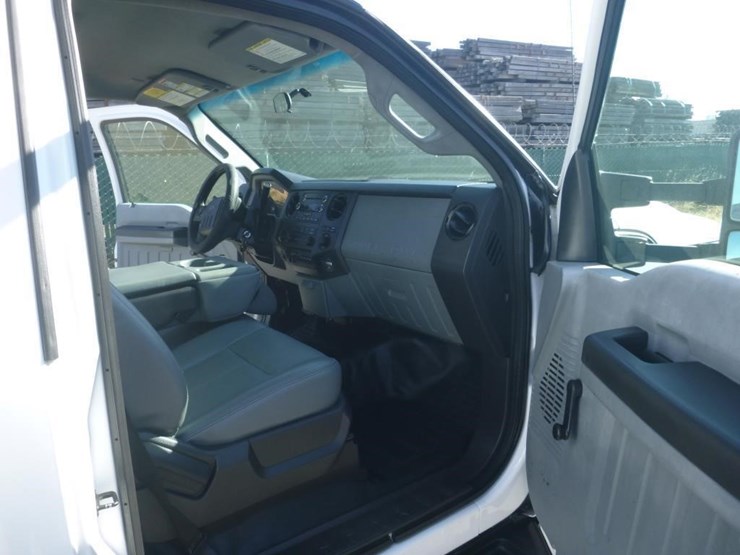 2015-ford-f550-image-6