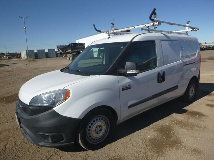 2021-ram-promaster-city-image-1