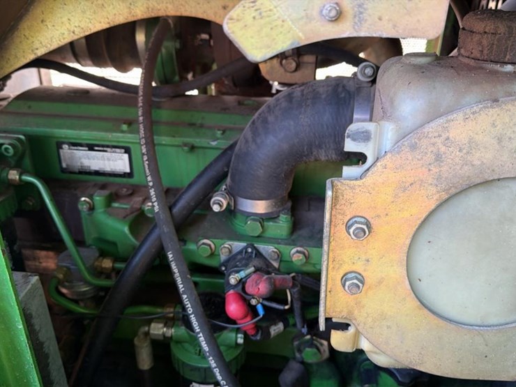 2012-deere-843k-image-22