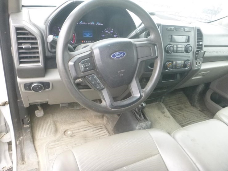 2019-ford-f550-image-12