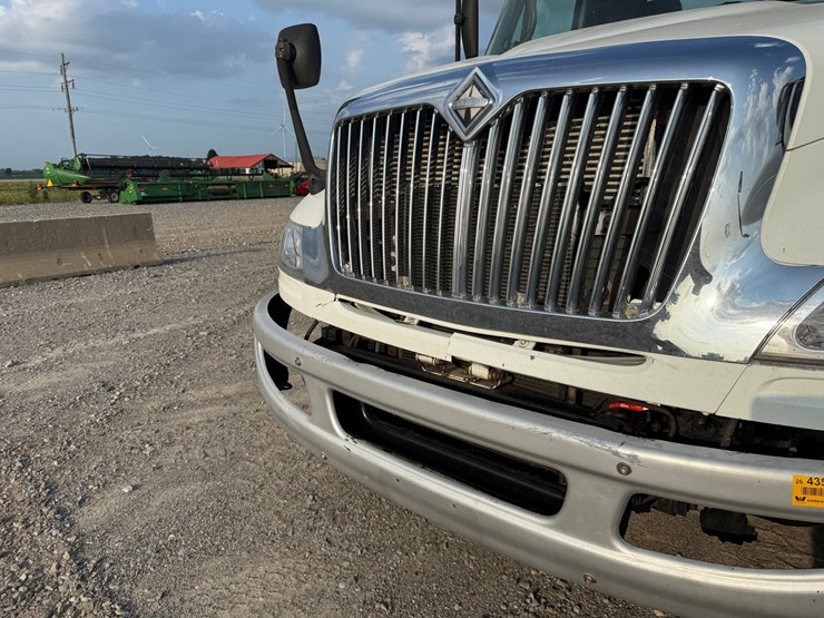 2008-international-durastar-4400-image-30
