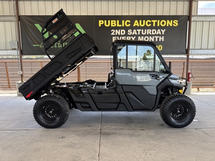 2023-can-am-defender-pro-limited-sxs-image-17