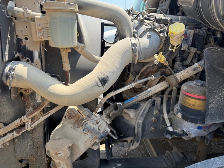 2017-international-prostar-image-56