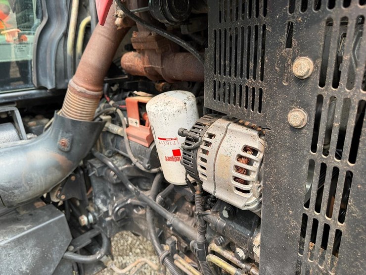 case-ih-mxu110-image-10