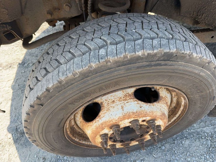 2017-ford-f450-xl-image-10