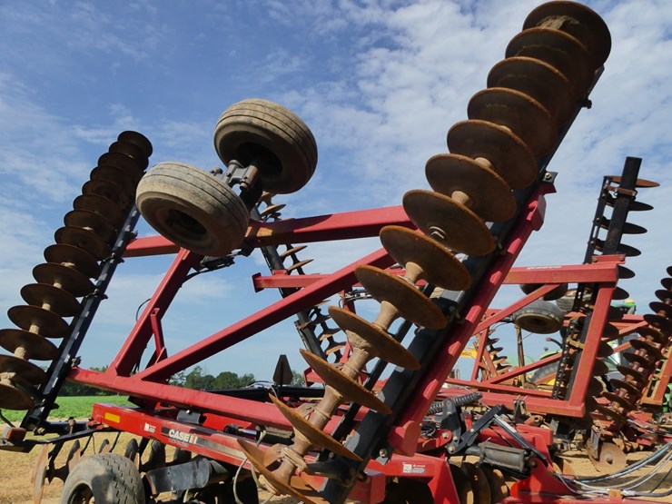 case-ih-340-image-8