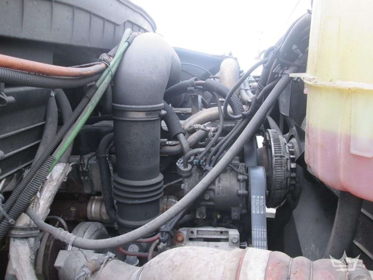 2011-international-workstar-7400-image-24
