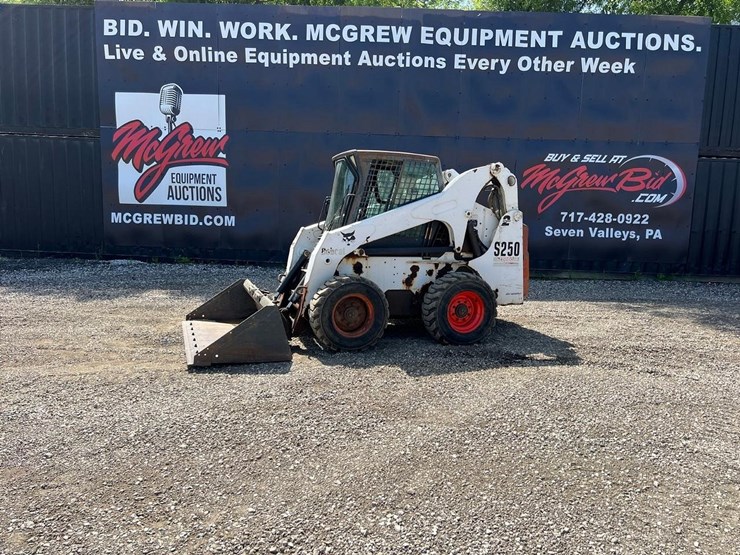 2005-bobcat-s250-image-1