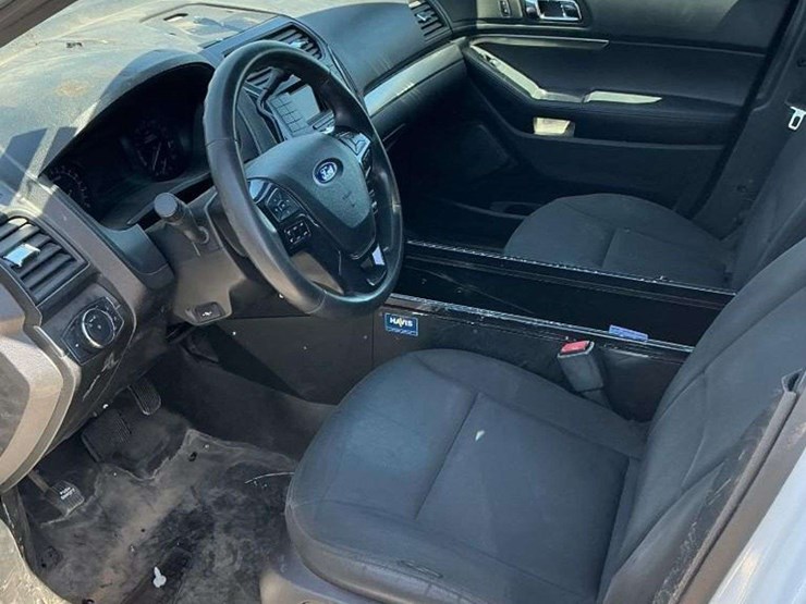 2018-ford-explorer-image-6