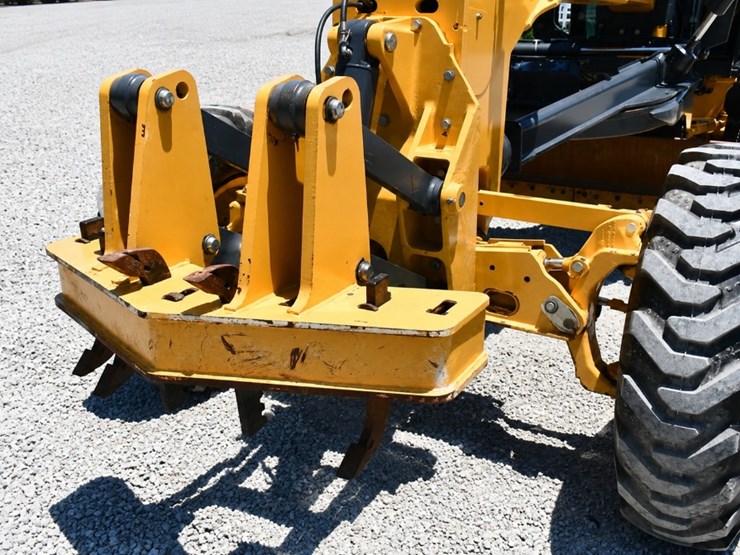 2019-deere-670g-image-5