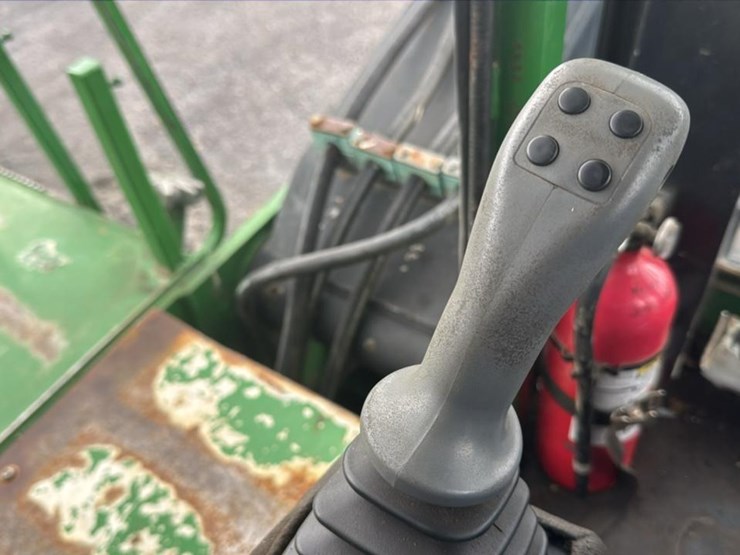 2007-deere-437c-image-54