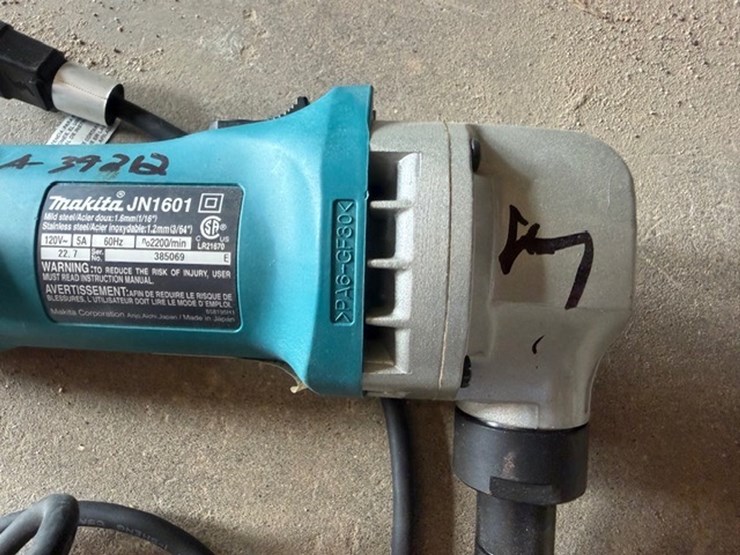 #7-•-makita-jn-1601-angle-grinder-image-4