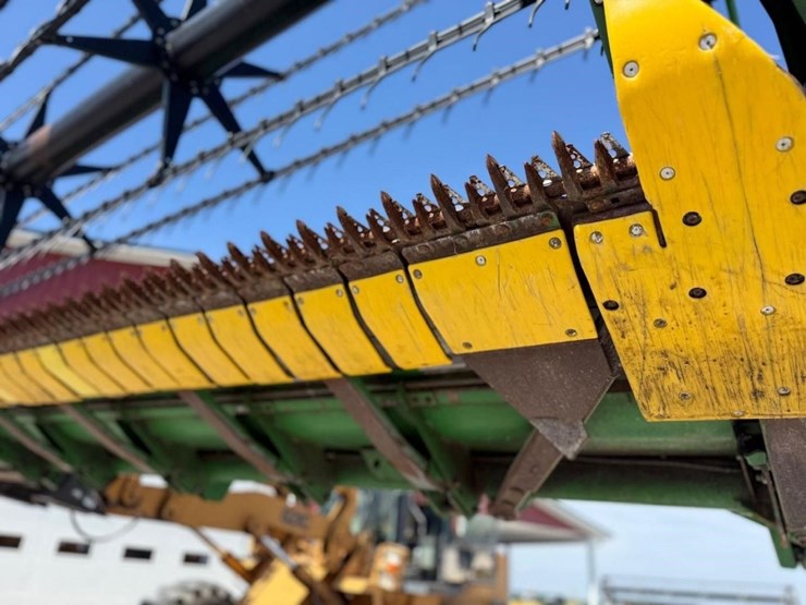 2006-john-deere-630f-image-54