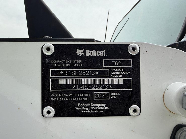 2025-bobcat-t62-image-29