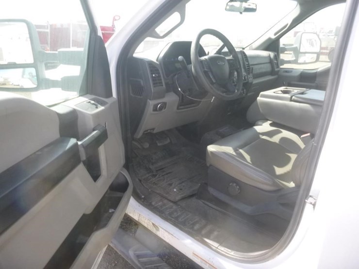 2017-ford-f450-image-10