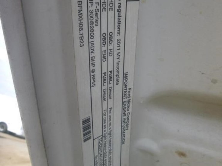 2011-ford-f550-image-21