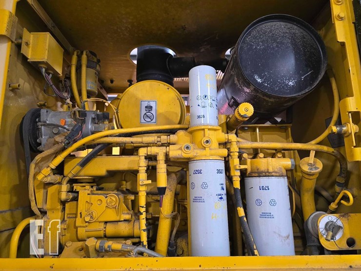 2000-caterpillar-120h-image-24