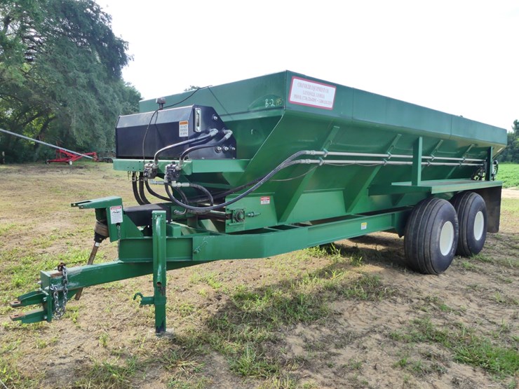 2021-chandler-manure-spreader-image-2