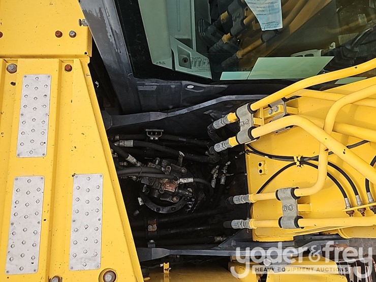 2017-kobelco-sk170-lc-image-30