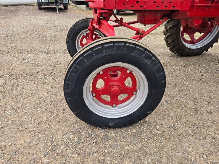 1939-farmall-super-hv-tractor-image-24