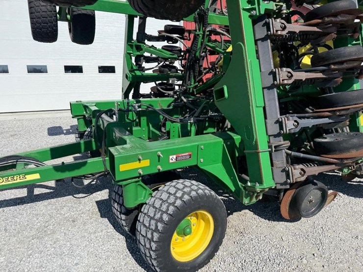 2015-john-deere-1990-image-25