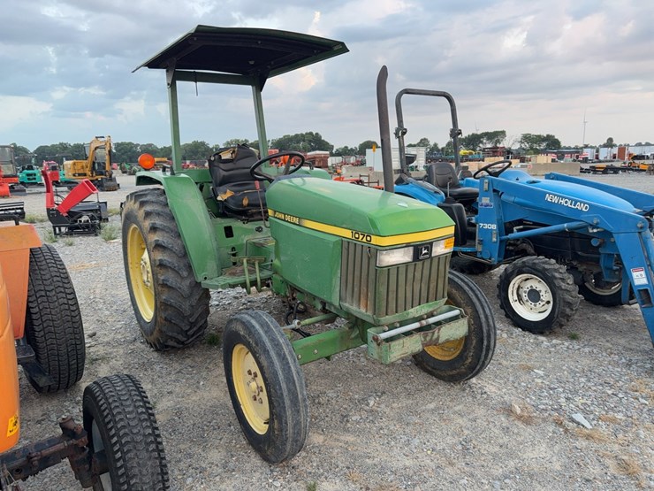 john-deere-1070-image-2