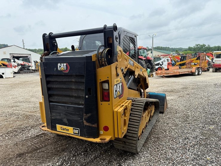 2022-caterpillar-259d3-image-7