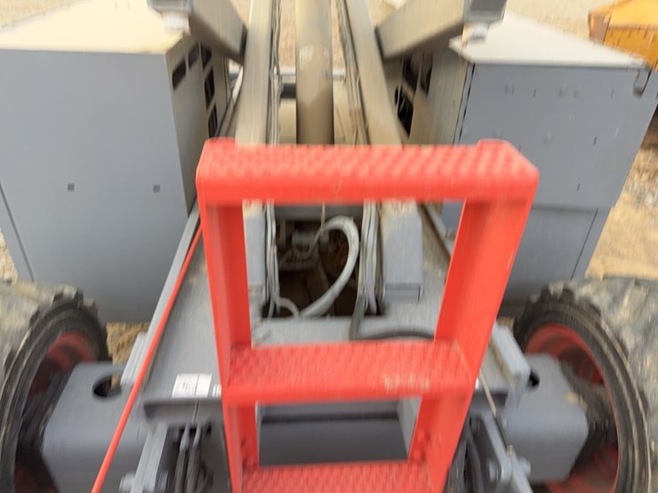 skyjack-sj6832rt-image-8