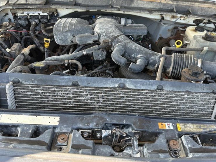 2013-ford-f550-image-28
